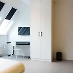 Via Amsterdam Vandrarhem *