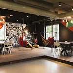 Via Amsterdam Hostel