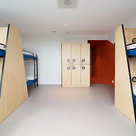 Via Amsterdam Hostel *