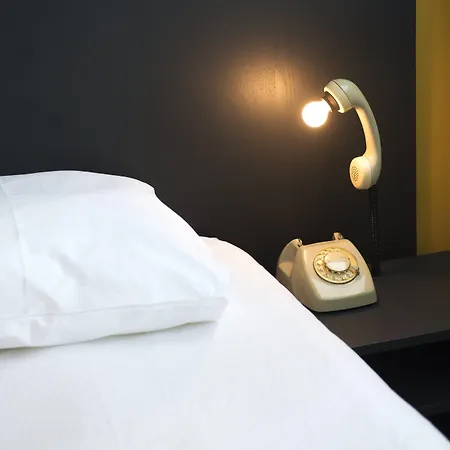 Via Amsterdam Hostel *