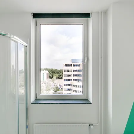 Via Amsterdam Hostel *