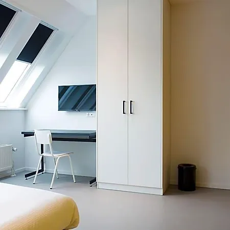 Via Amsterdam Hostal Diemerbrug