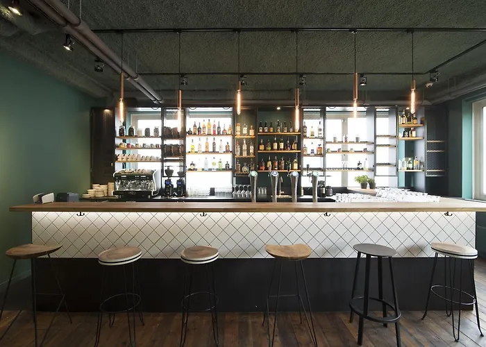 Via Amsterdam * Diemen