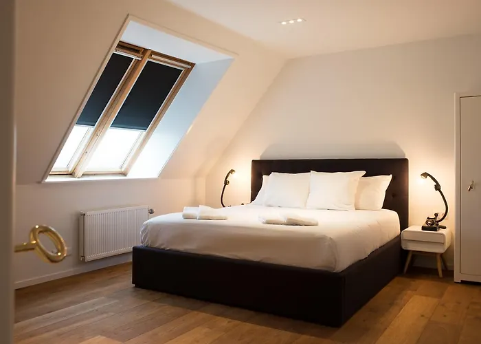 Via Amsterdam Hostel