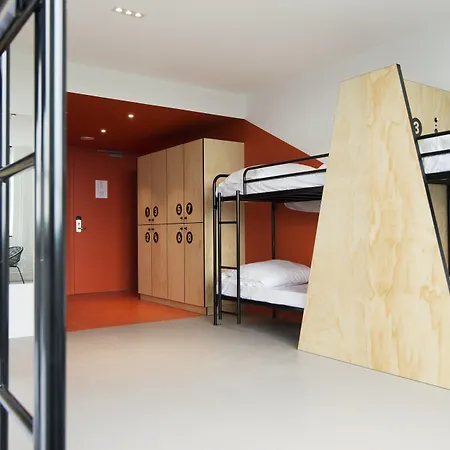 Via Amsterdam Diemerbrug