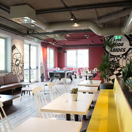 Via Amsterdam Hostel