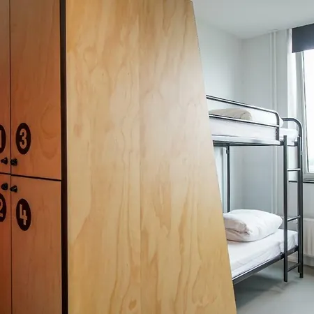 Via Amsterdam Hostel *