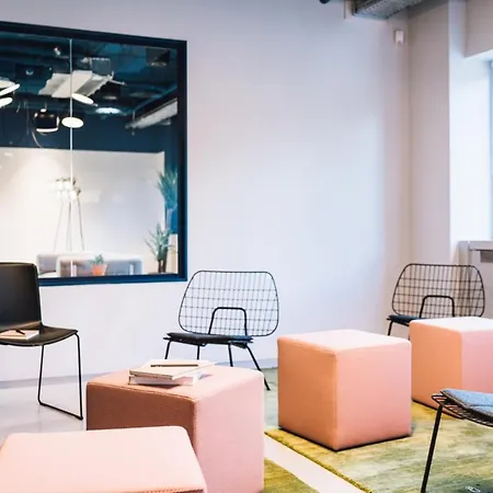 Via Amsterdam Hostel